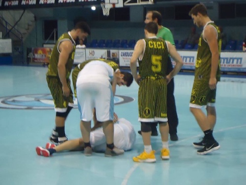 Basquet Provincia Santa Fe - 20 puntos de Biscaychipy para una nueva derrota de Ceci BC.
