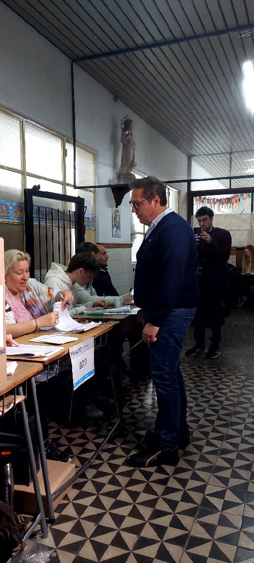 Diego Demaría, precandidato a intendente de Juntos por el Cambio, ya votó 