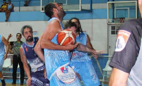 Basquet Federal - Derrota de Ferro de Concordia para hundirse en la tabla - 4 puntos de Fric.