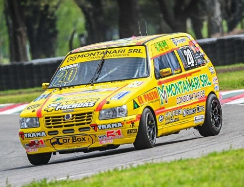 El bahiense Perugini ganó la última carrera de la Clase 1 