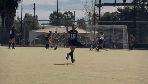 Hockey Femenino - Las chicas de Club Sarmiento cayeron ante Blanco y Negro. 