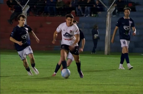 LRF - Peñarol superó a El Progreso y lo dejó sin invicto. 