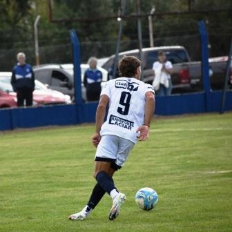 Rodrigo Philipp se mantiene en lo alto de la tabla de artilleros liguistas. 