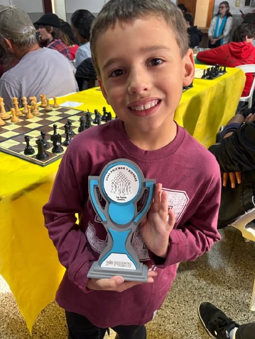 Ajedrez - Victoria de Lorenzo Kreder en certamen de Tandil. 