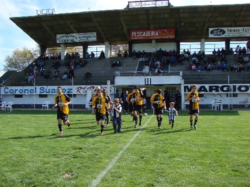LRF - Blanco y Negro vs Deportivo Rivera confirmado para el miércoles 7. 