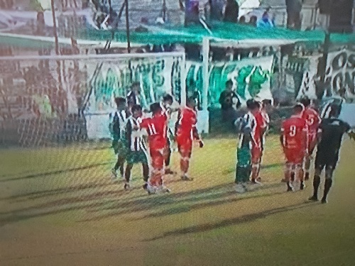 1ra C- Estrella del Sur con Leo González igualó ante el puntero. 