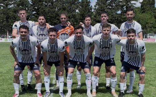 LRF - Club Sarmiento derrotó a San Martín de Carhué y es finalista.  