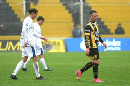 Federal A - Martín Prost titular en el empate de Olimpo ante Atenas. 