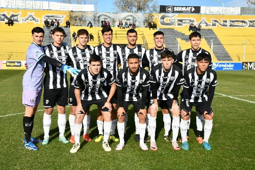 Liga del Sur - Liniers venció a Olimpo y sigue firme en la punta. 
