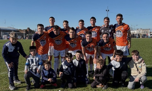 LRF - Club Sarmiento ganó en Santa Trinidad y se mantiene 1º. 