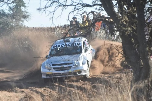 Luis María Arceluz se quedó con la prueba general del Rally corrida en Macachín