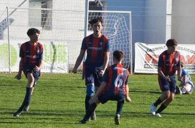 LRF - Inferiores - Peñarol festejó ante Automoto en las 4 categorías.. 