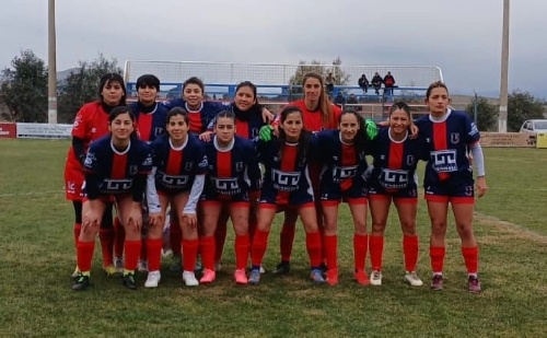 Empleados de Comercio y Automoto, clasificados para semifinales del fútbol femenino. 