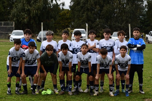 LRF - Inferiores - La 8va de Argentino ganó en Saavedra y es escolta. 
