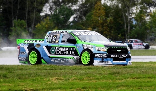 El viedmense Joaquín Ochoa se llevó el triunfo en el TC Pista Pick Up