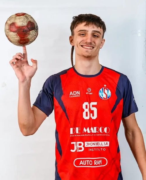 Nicolás Gisler fue campeón nacional Cadetes A con Nuestra Señora de Luján. 