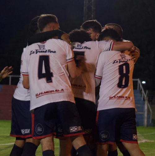 LRF - Peñarol derrotó a Independiente en partido adelantado. 
