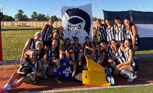 Hockey Damas - Sarmiento en 1ra clasificó para jugar la final anual.