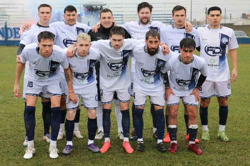 LRF - El Progreso se hizo fuerte como local y eliminó a Peñarol. 